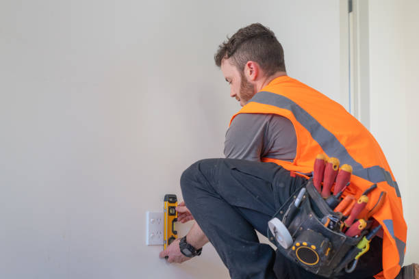 Professional Electrician in AR